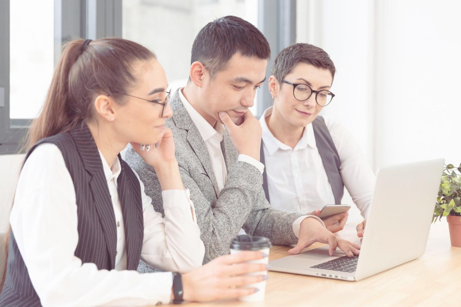 Student working on digital budget spreadsheet